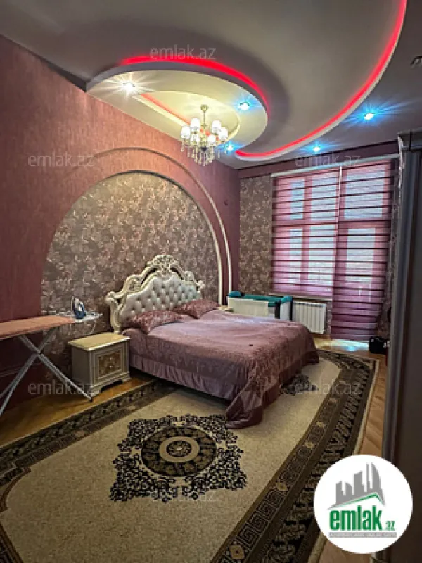 Satılır 4 otaqlı yeni tikili 165 m²