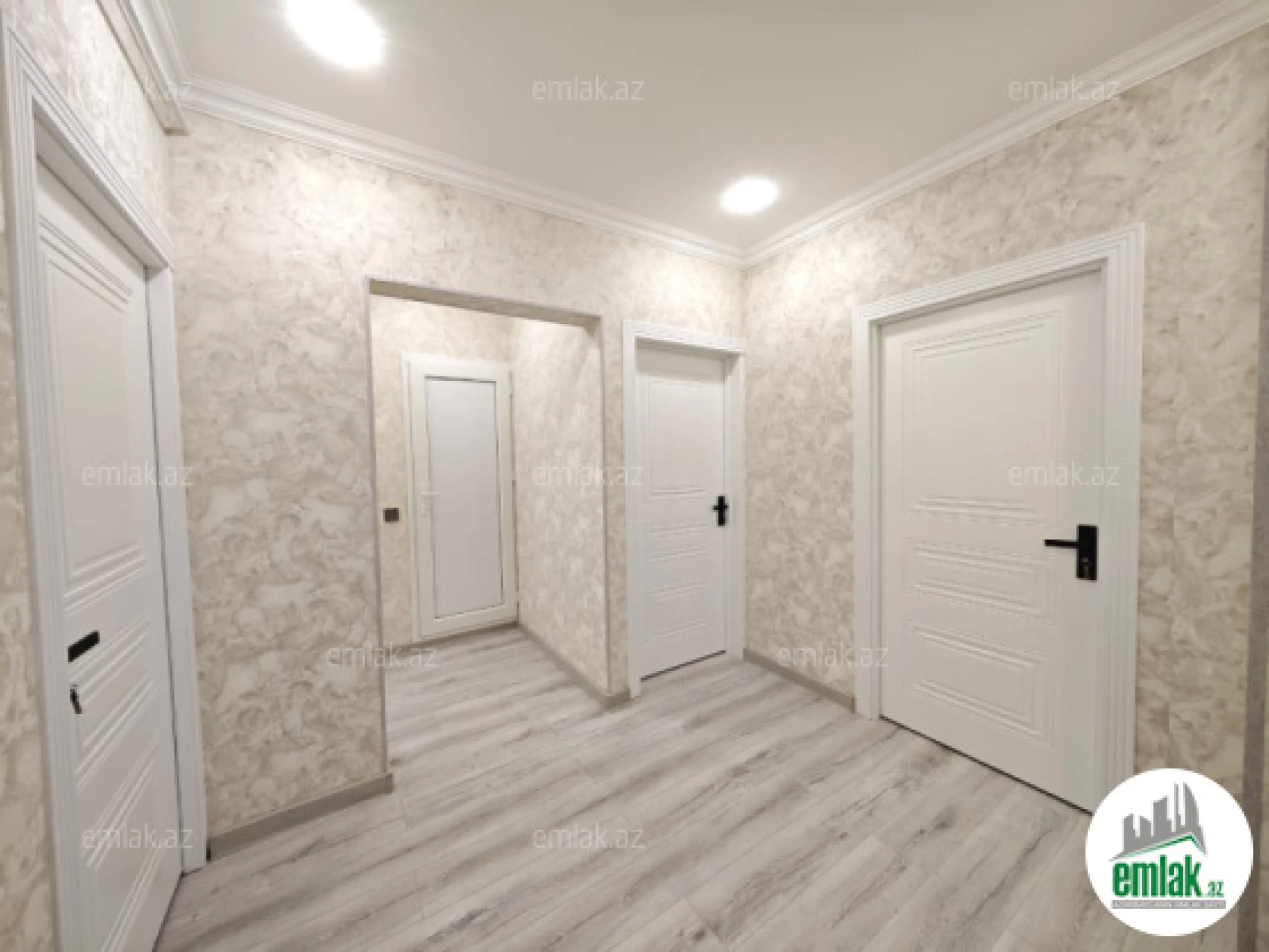Satılır 3 otaqlı köhnə tikili 80 m²