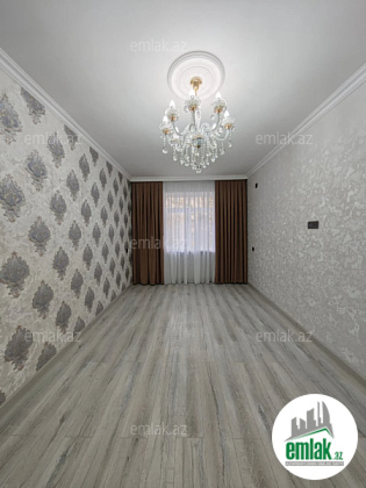 Satılır 3 otaqlı köhnə tikili 80 m²
