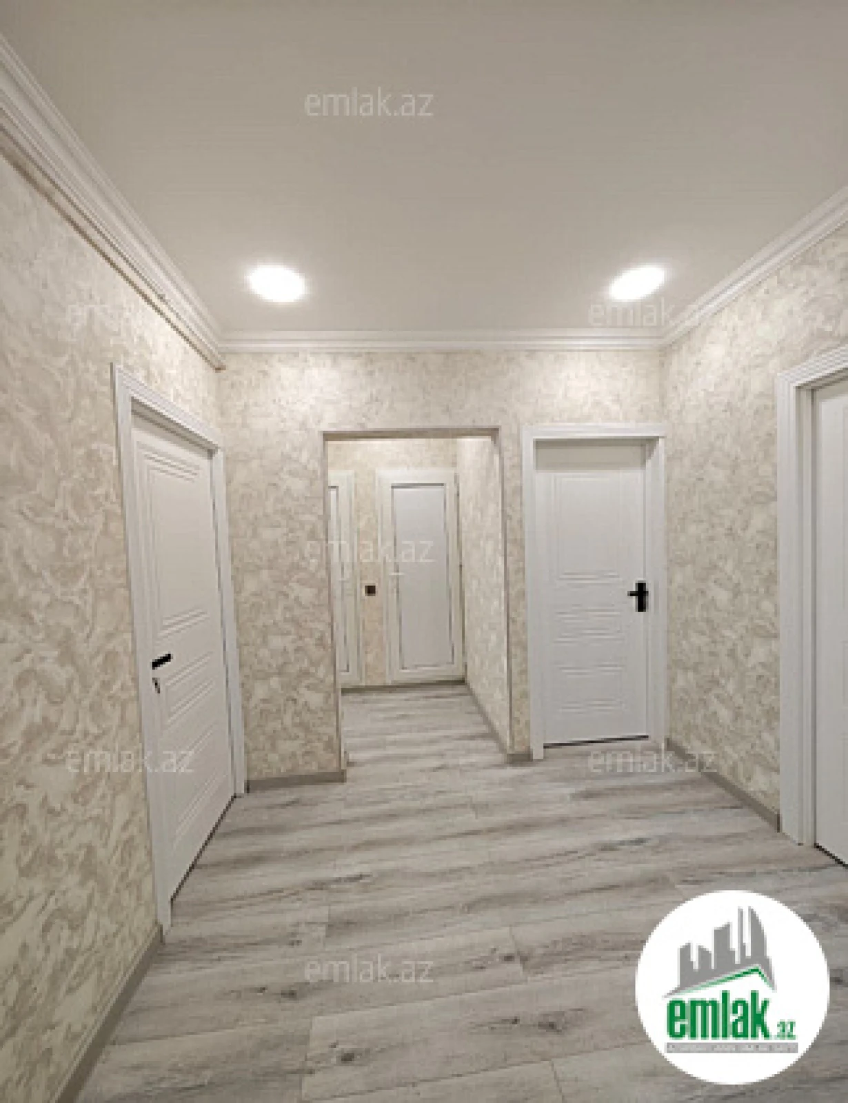 Satılır 3 otaqlı köhnə tikili 80 m²