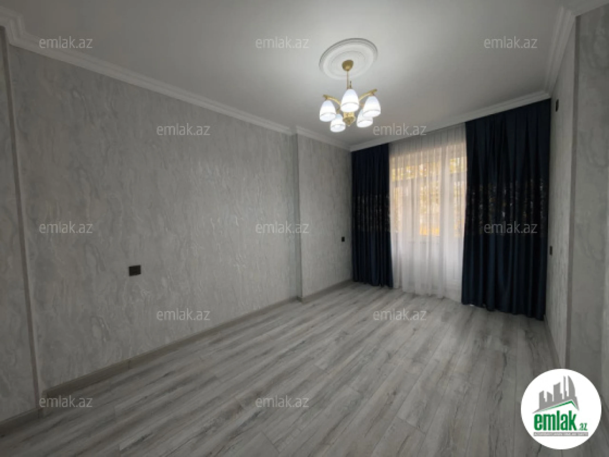 Satılır 3 otaqlı köhnə tikili 80 m²