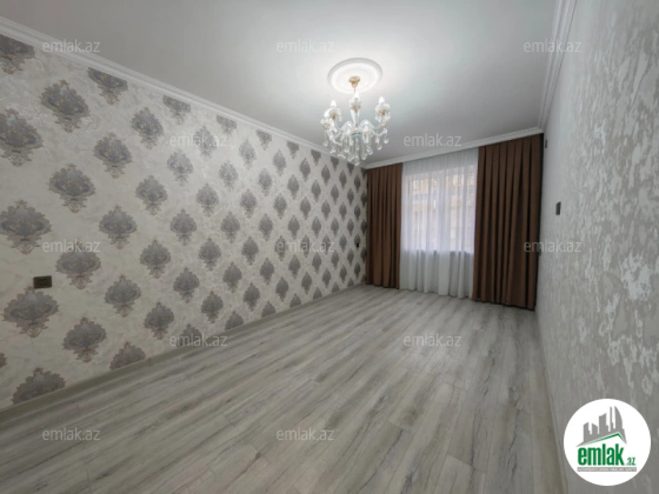 Satılır 3 otaqlı köhnə tikili 80 m²