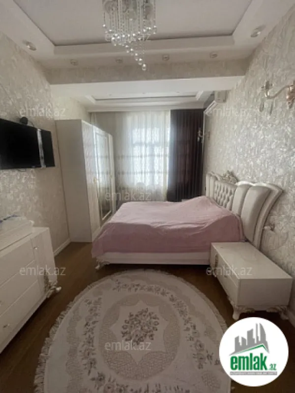 Satılır 3 otaqlı yeni tikili 90 m²