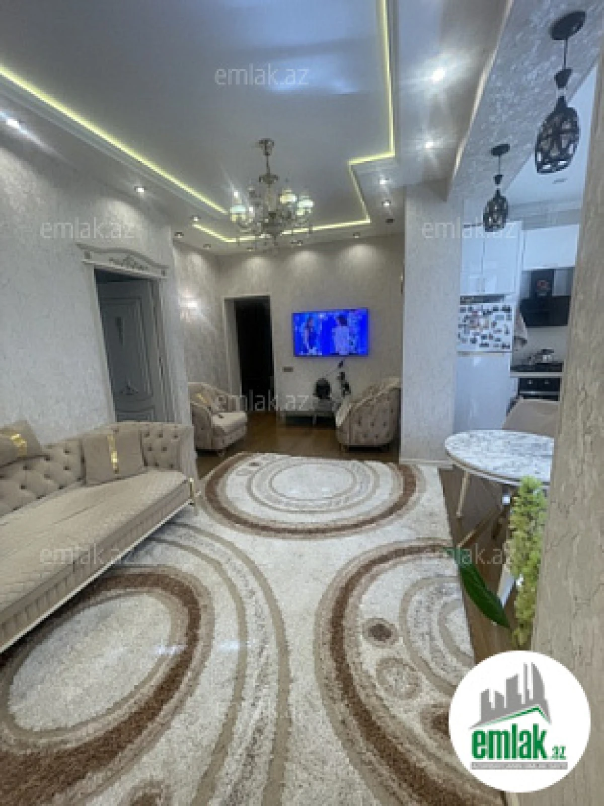 Satılır 3 otaqlı yeni tikili 90 m²