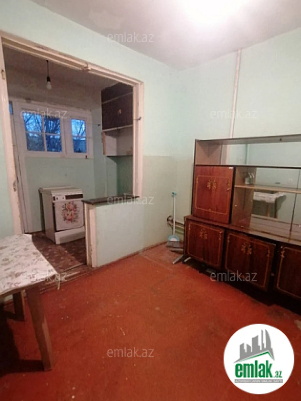 Satılır 2 otaqlı köhnə tikili 70 m²