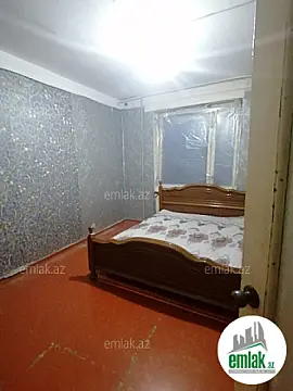 Satılır 2 otaqlı köhnə tikili 70 m²