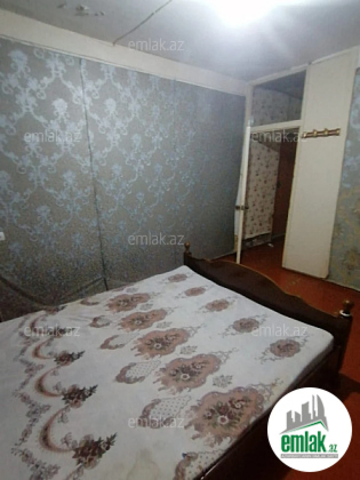 Satılır 2 otaqlı köhnə tikili 70 m²