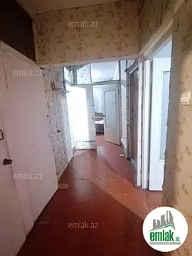 Satılır 2 otaqlı köhnə tikili 70 m²