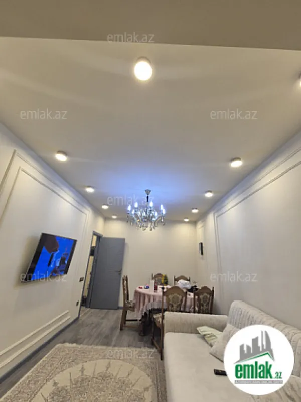 Satılır 2 otaqlı köhnə tikili 76 m²