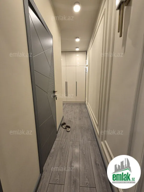 Satılır 2 otaqlı köhnə tikili 76 m²