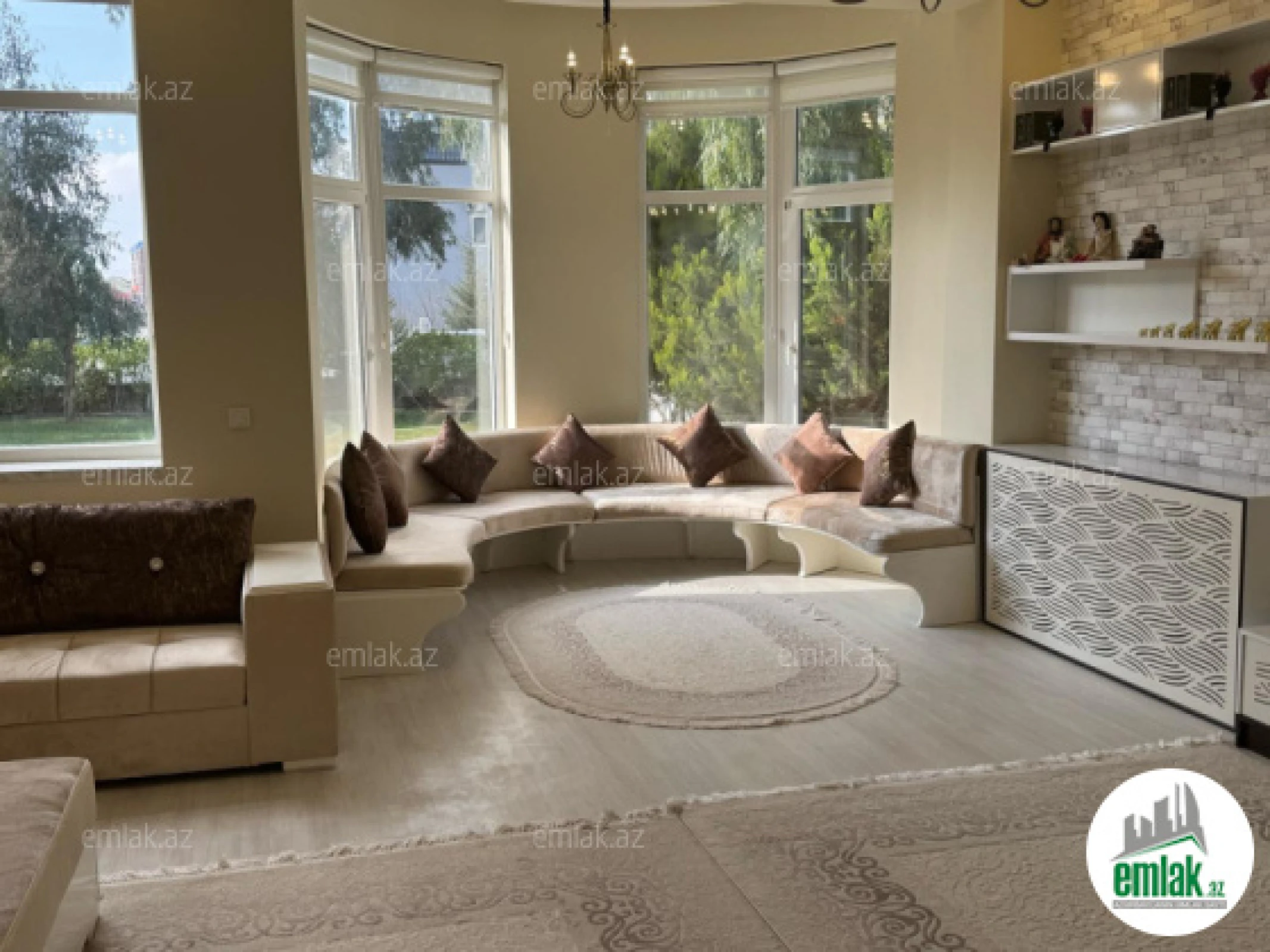 Satılır 4 otaqlı həyət evi 200 m²