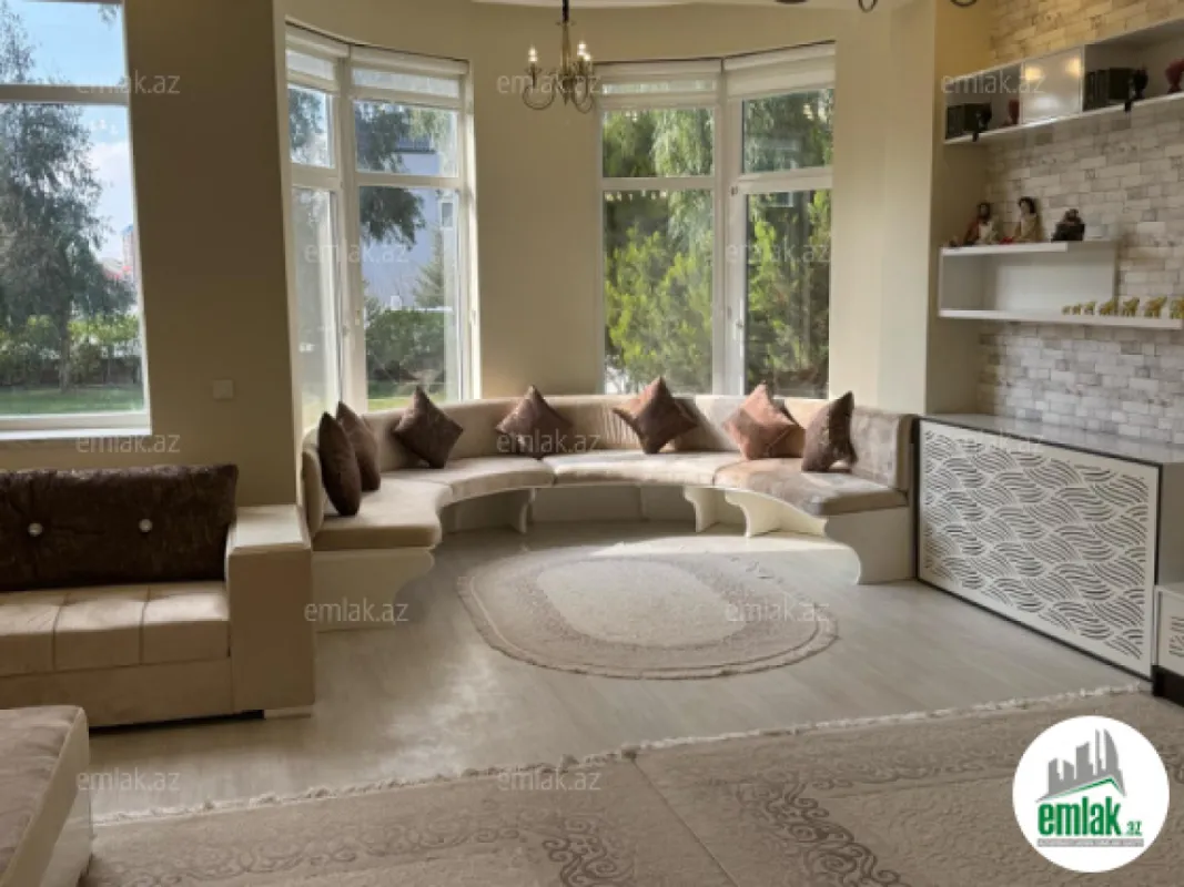 Satılır 4 otaqlı həyət evi 200 m²