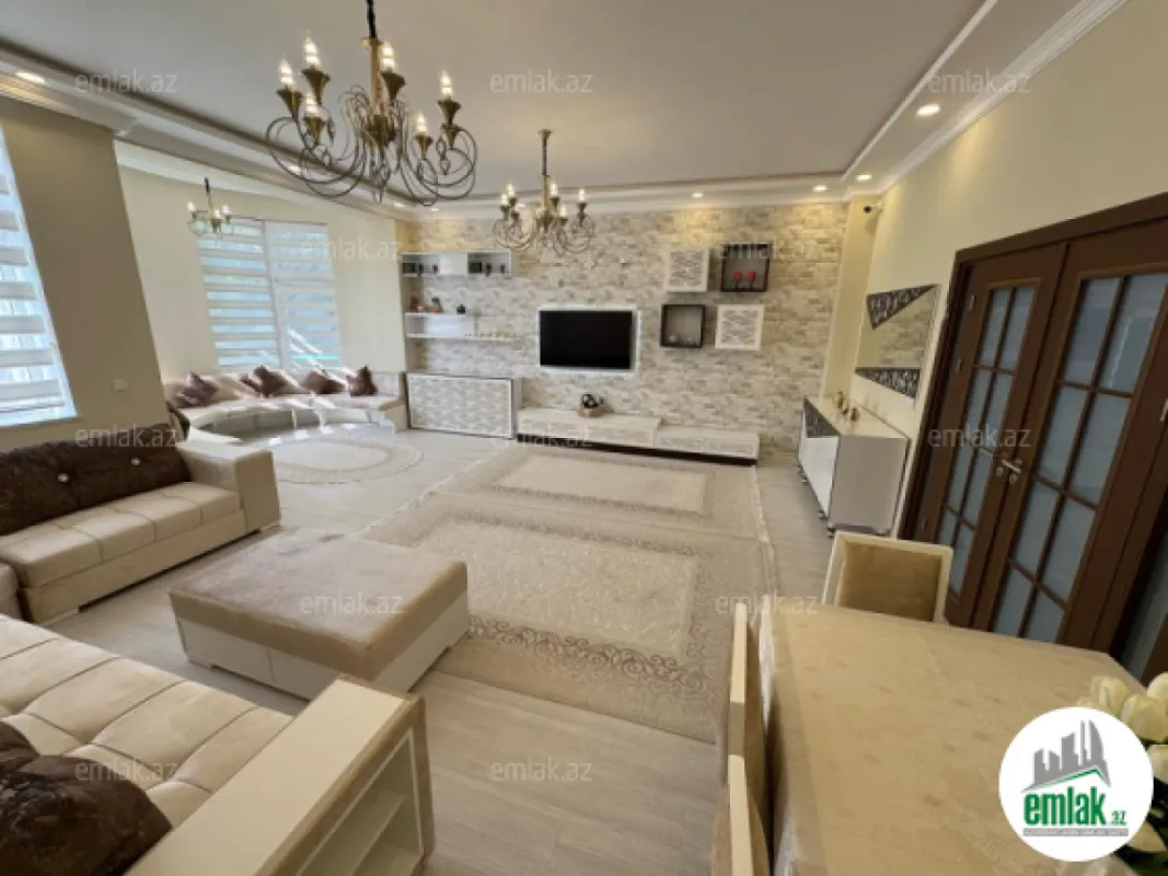 Satılır 4 otaqlı həyət evi 200 m²