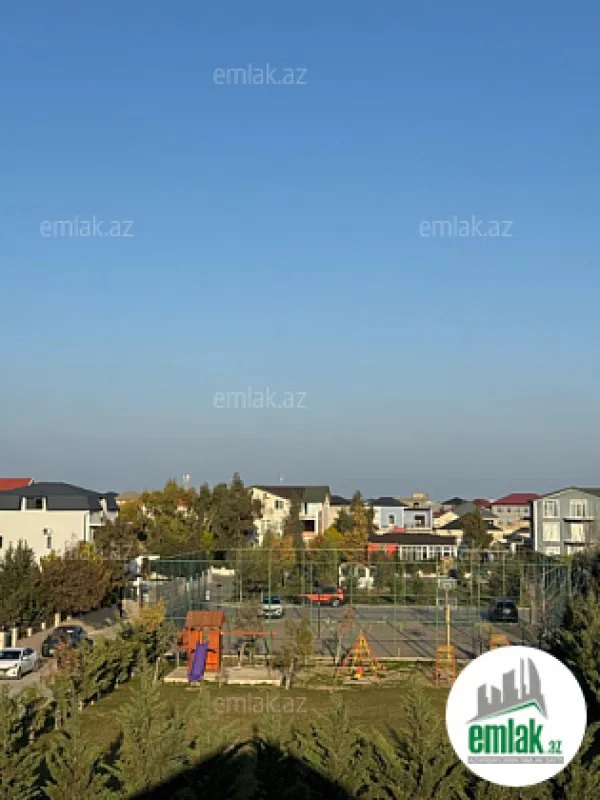 Satılır 4 otaqlı həyət evi 200 m²