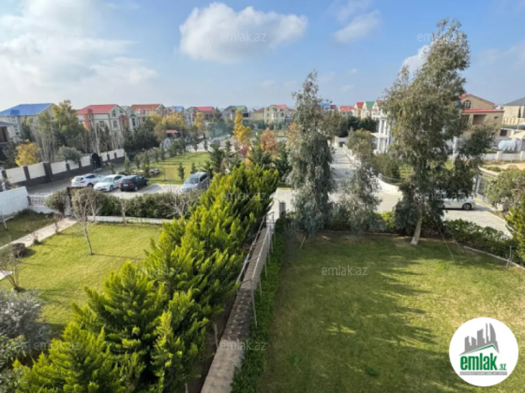 Satılır 4 otaqlı həyət evi 200 m²