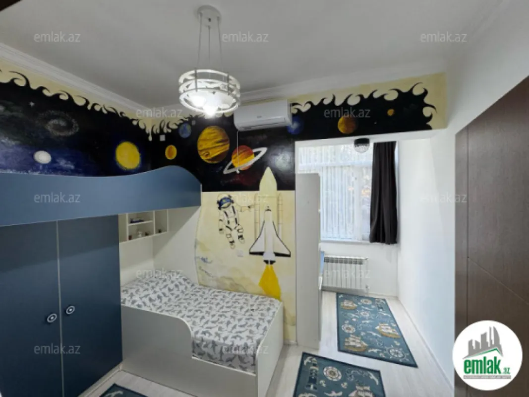 Satılır 4 otaqlı həyət evi 200 m²