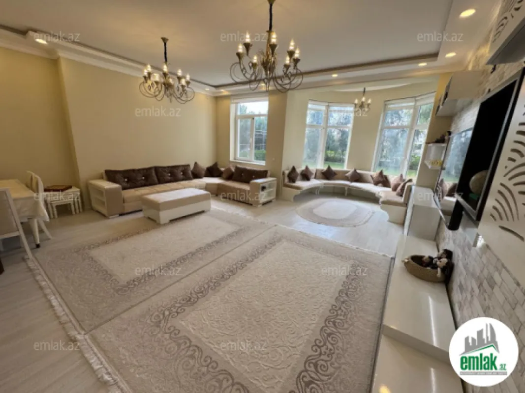 Satılır 4 otaqlı həyət evi 200 m²