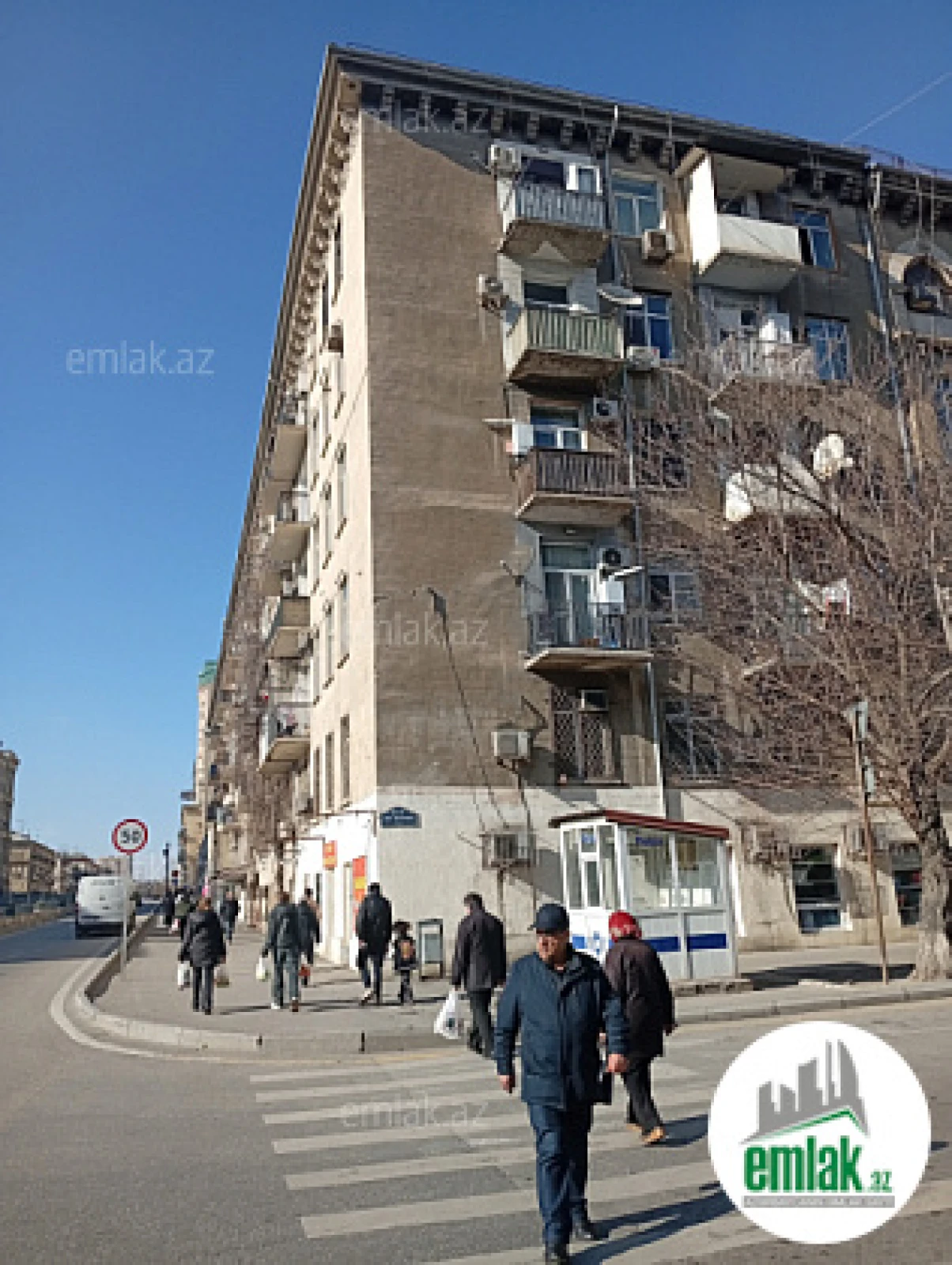 Satılır 1 otaqlı köhnə tikili 42 m²