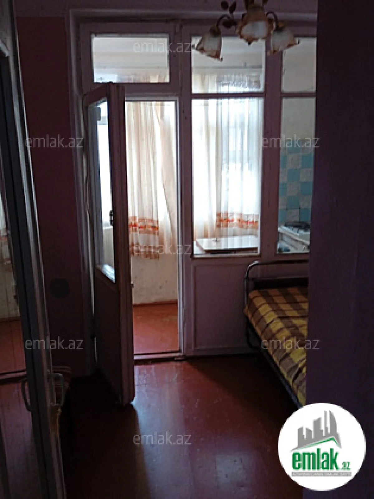 Satılır 1 otaqlı köhnə tikili 34 m²