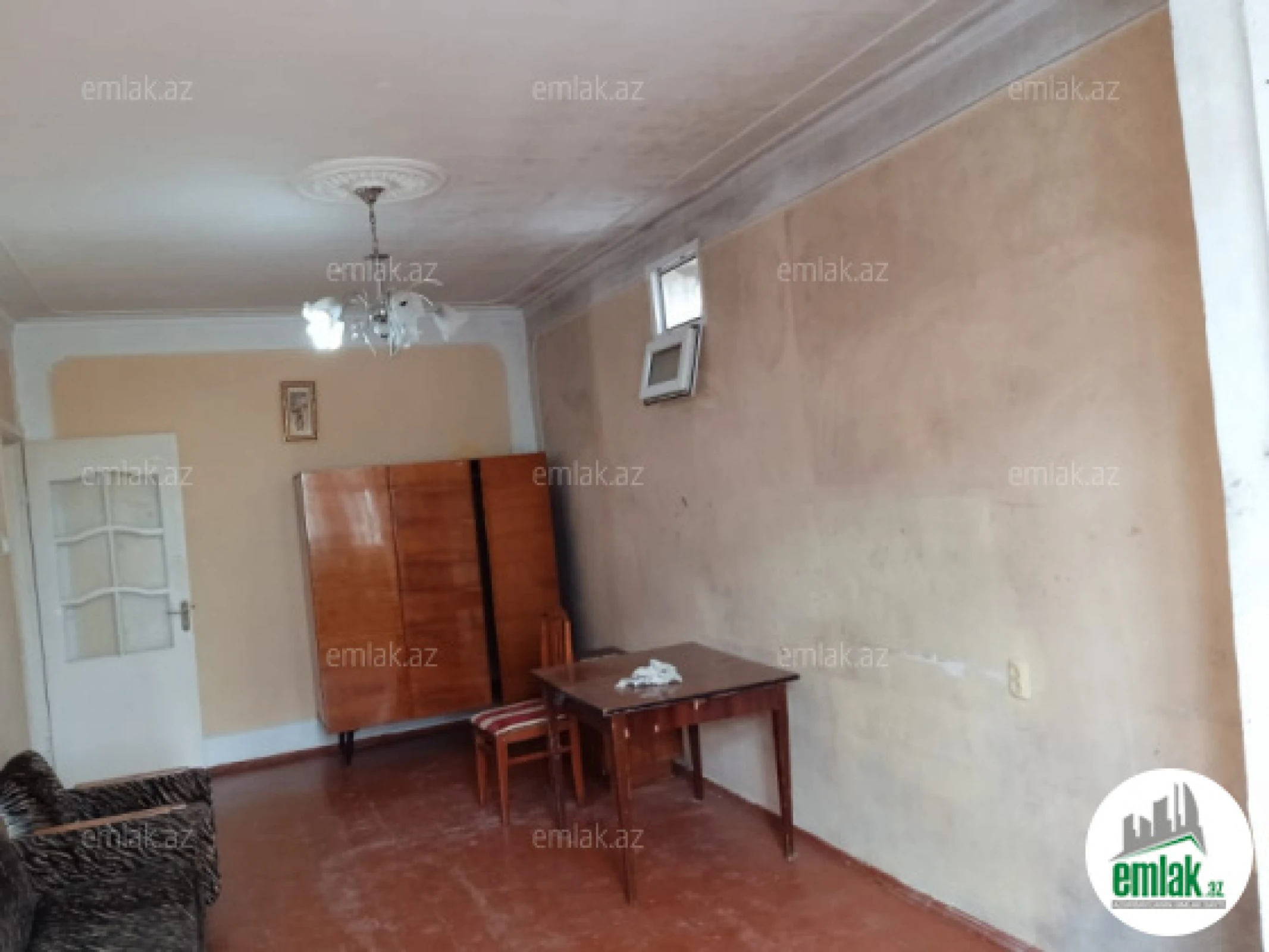 Satılır 1 otaqlı köhnə tikili 34 m²