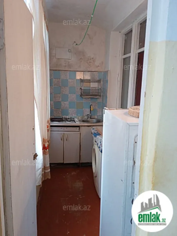 Satılır 1 otaqlı köhnə tikili 34 m²