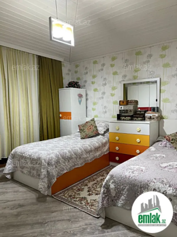 Satılır 4 otaqlı yeni tikili 155 m²