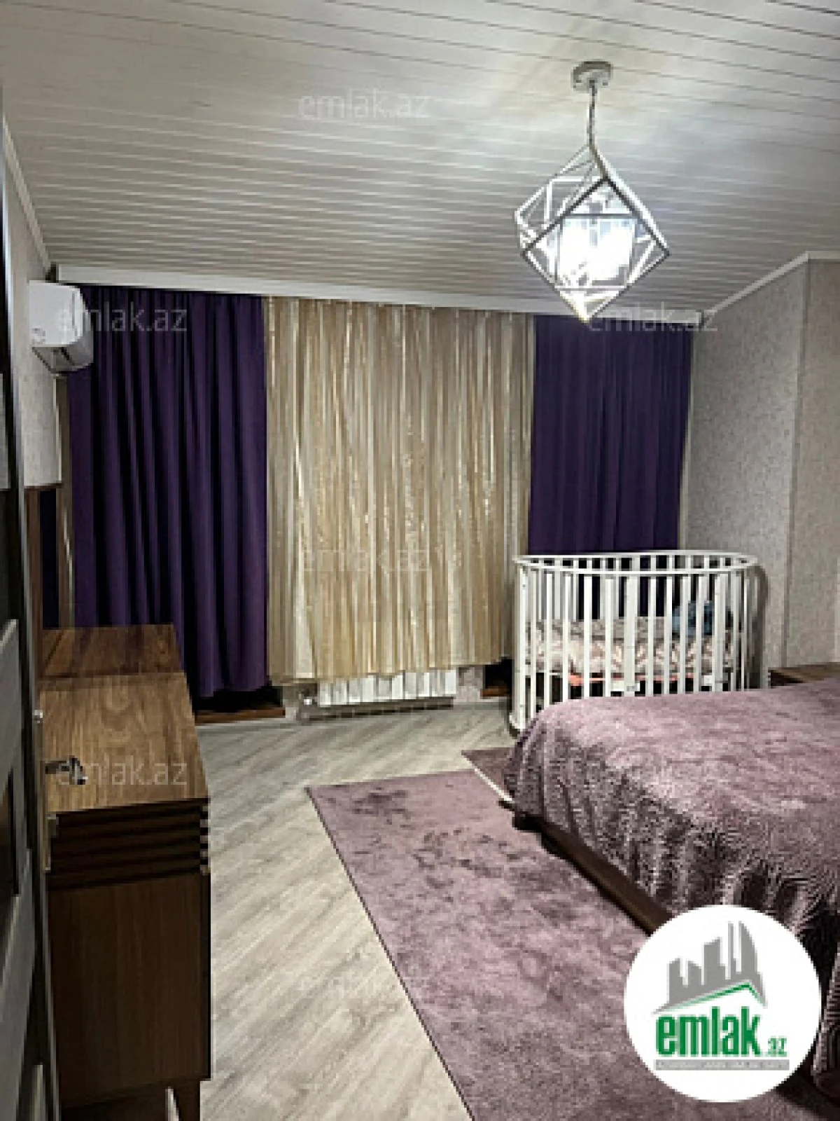 Satılır 4 otaqlı yeni tikili 155 m²