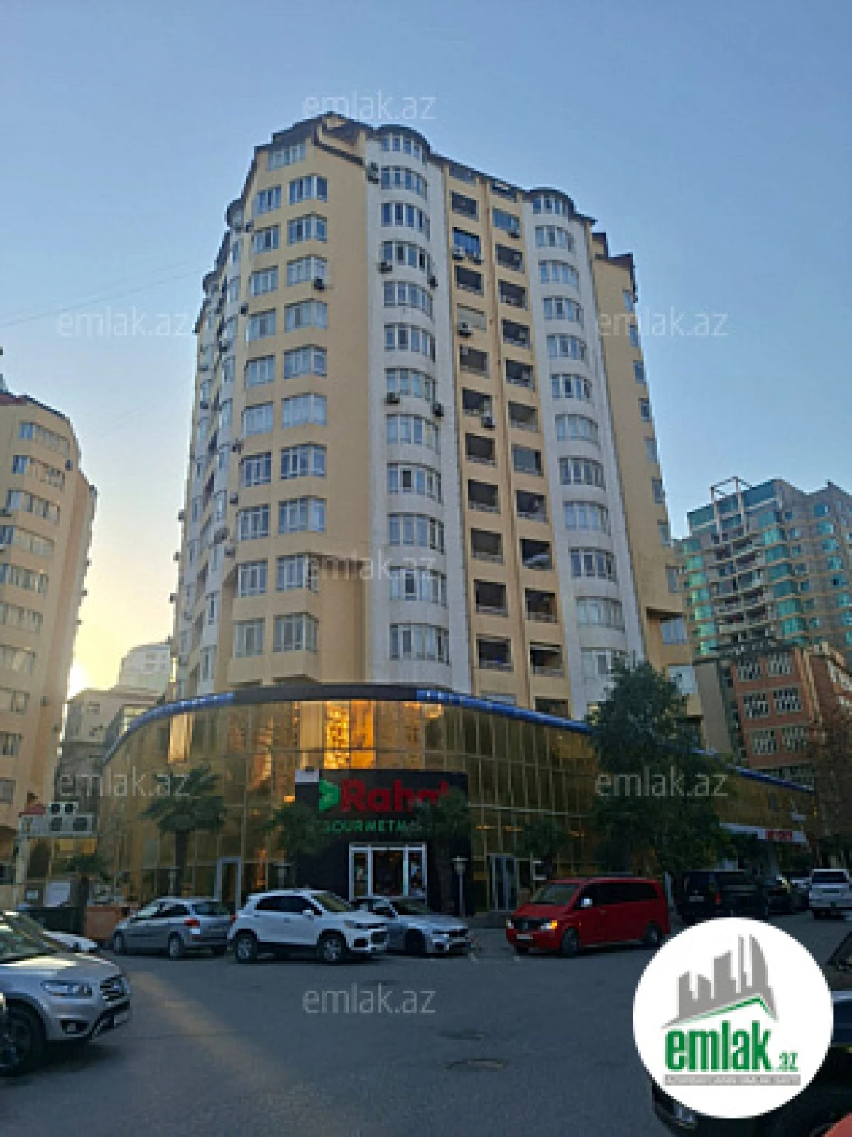 Satılır 3 otaqlı yeni tikili 140 m²