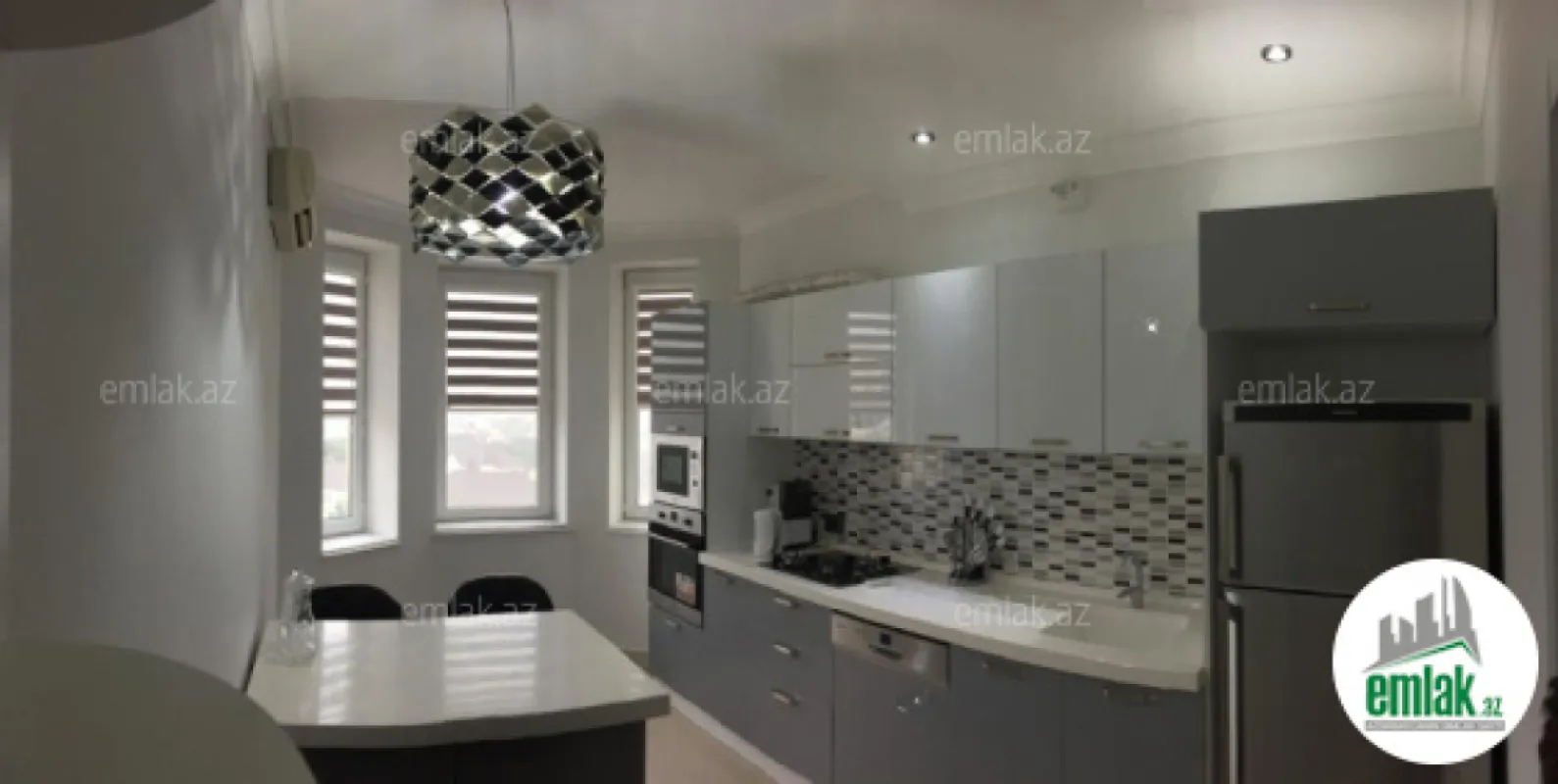Satılır 4 otaqlı yeni tikili 125 m²