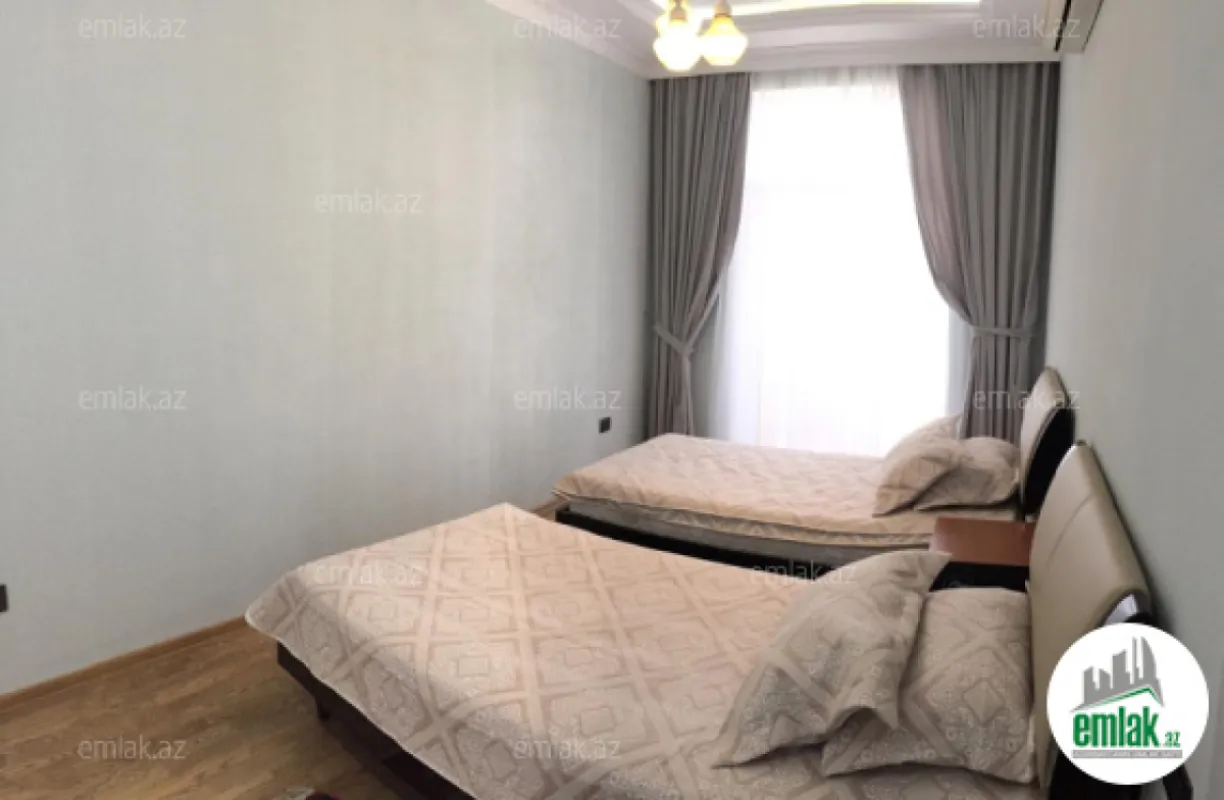 Satılır 4 otaqlı yeni tikili 125 m²