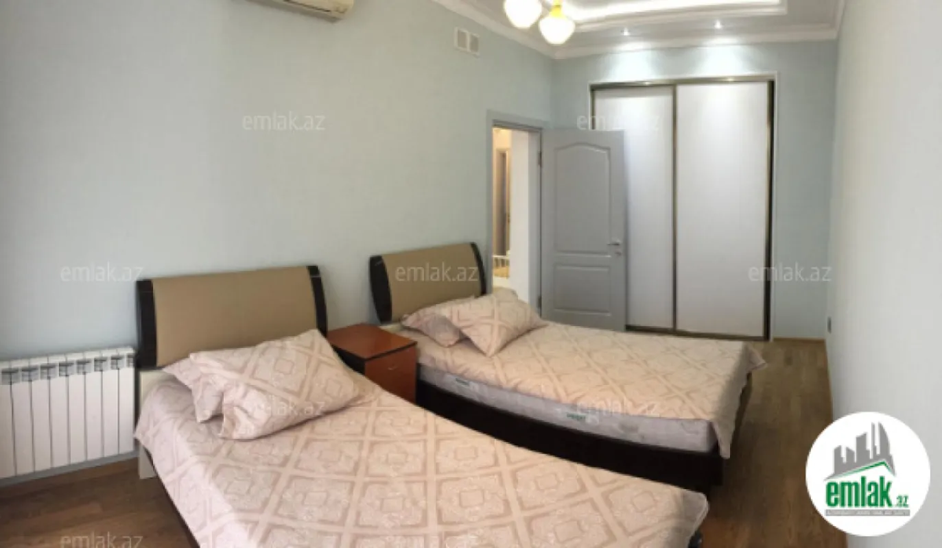 Satılır 4 otaqlı yeni tikili 125 m²