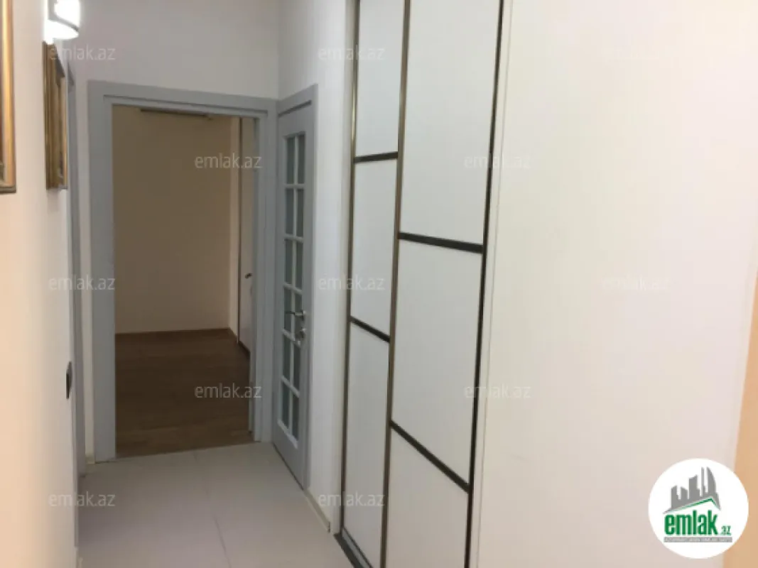 Satılır 4 otaqlı yeni tikili 125 m²