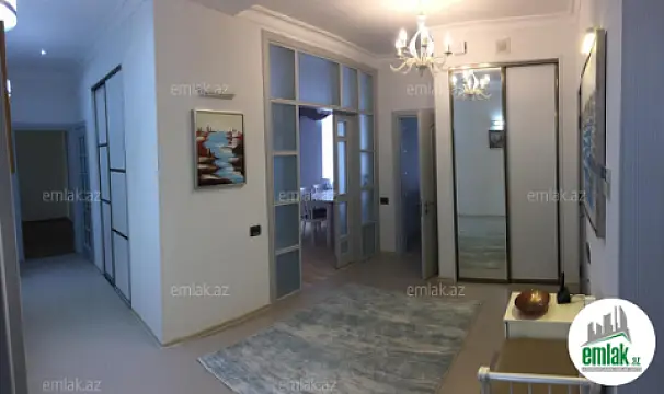 Satılır 4 otaqlı yeni tikili 125 m²