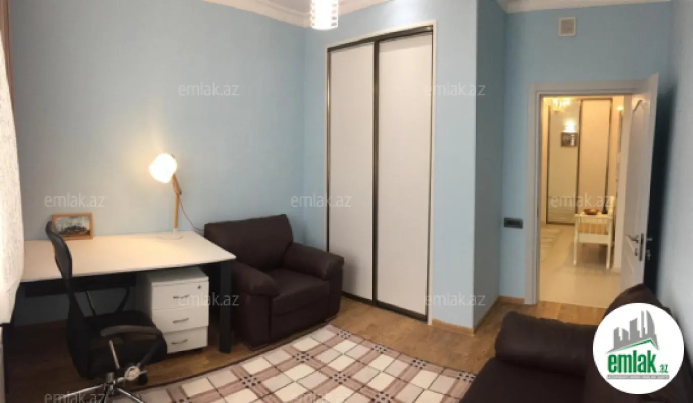 Satılır 4 otaqlı yeni tikili 125 m²