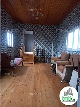 Satılır 8 otaqlı mənzil 300 m²