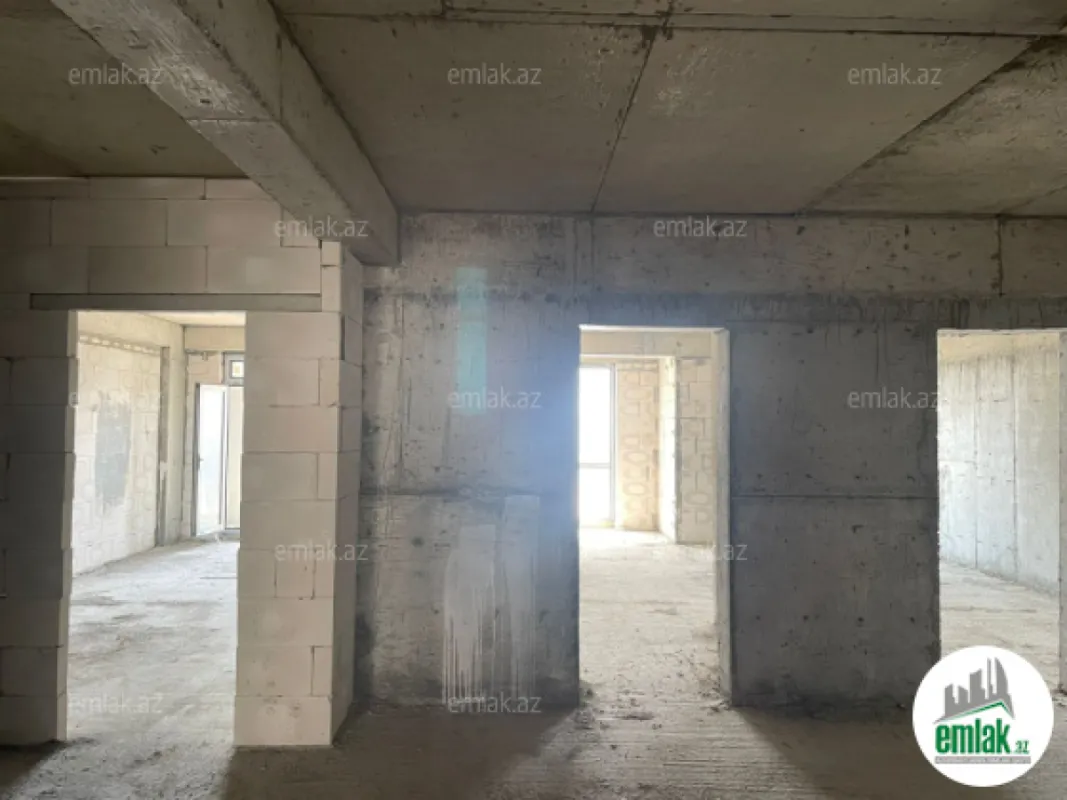 Satılır 4 otaqlı yeni tikili 205 m²