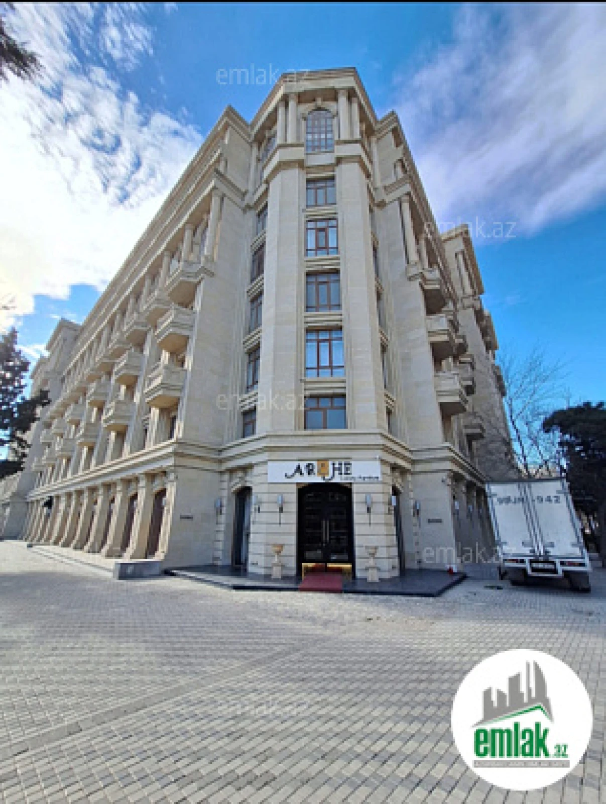 Satılır 4 otaqlı yeni tikili 205 m²