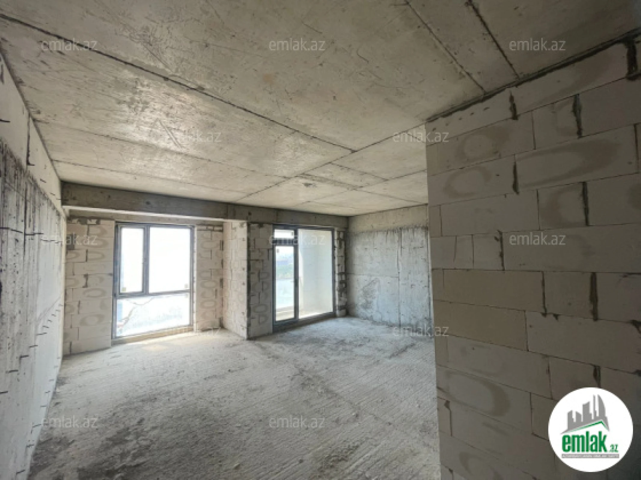 Satılır 4 otaqlı yeni tikili 205 m²