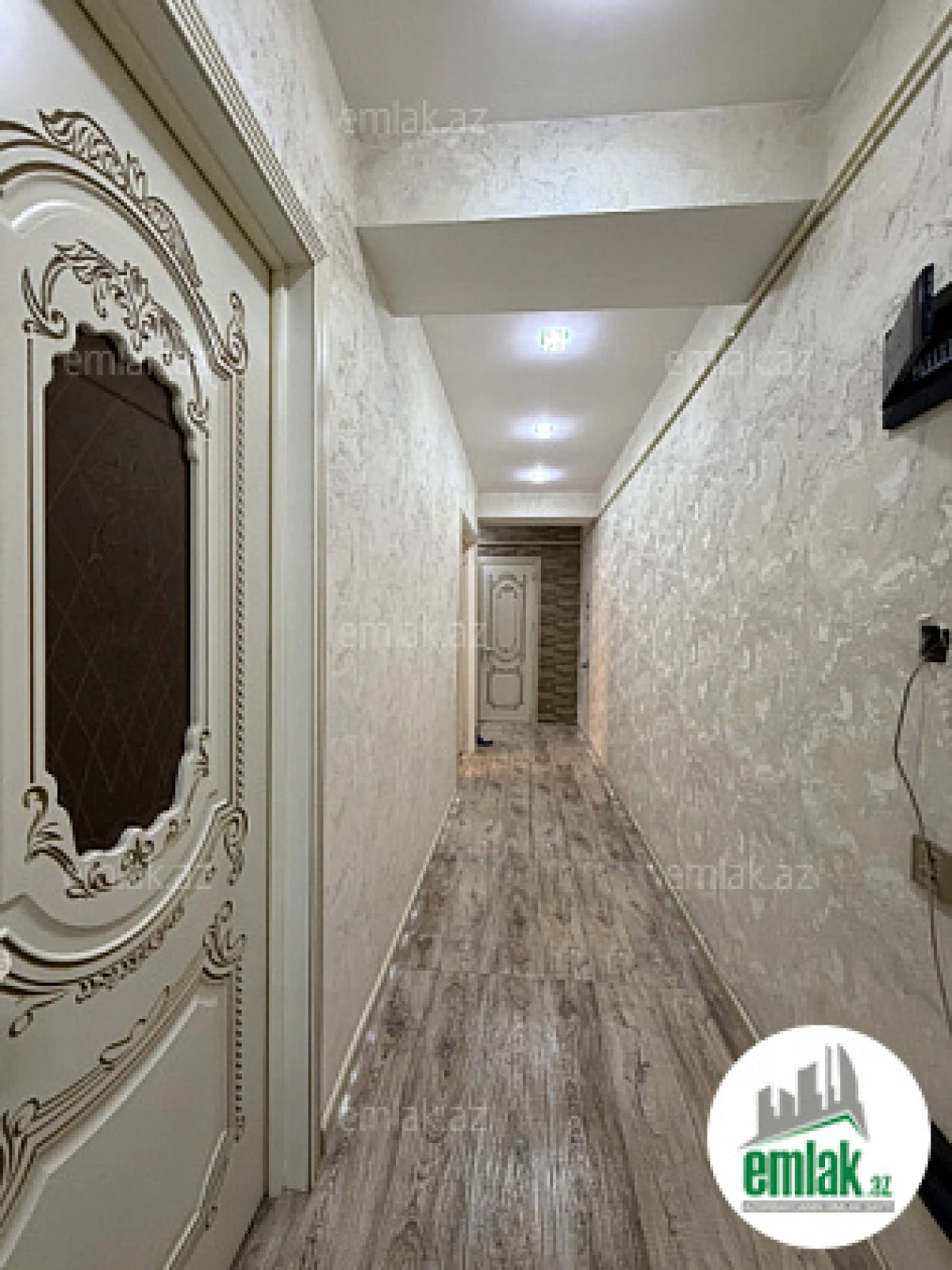 Satılır 3 otaqlı yeni tikili 83 m²