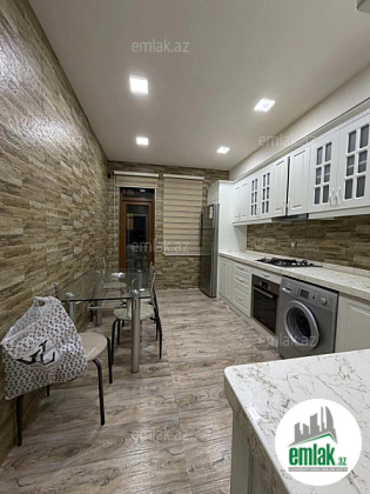Satılır 3 otaqlı yeni tikili 83 m²