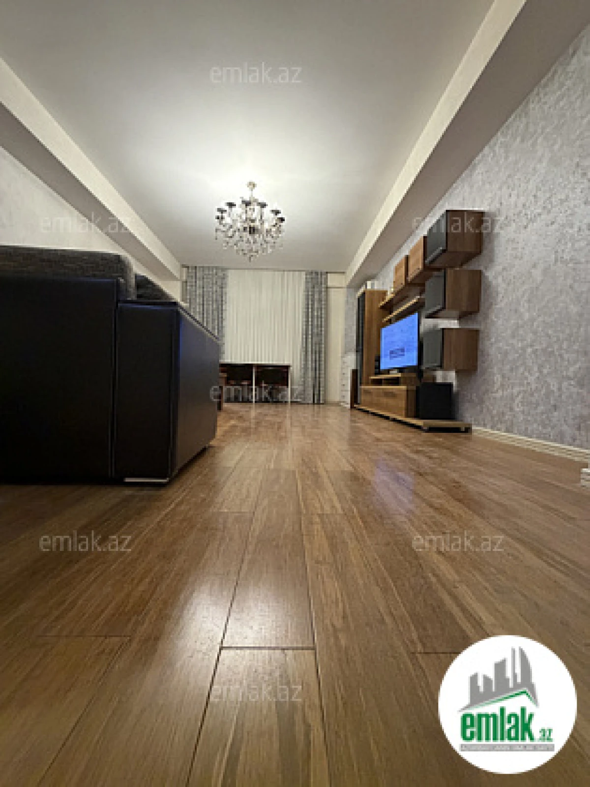 Satılır 3 otaqlı yeni tikili 83 m²