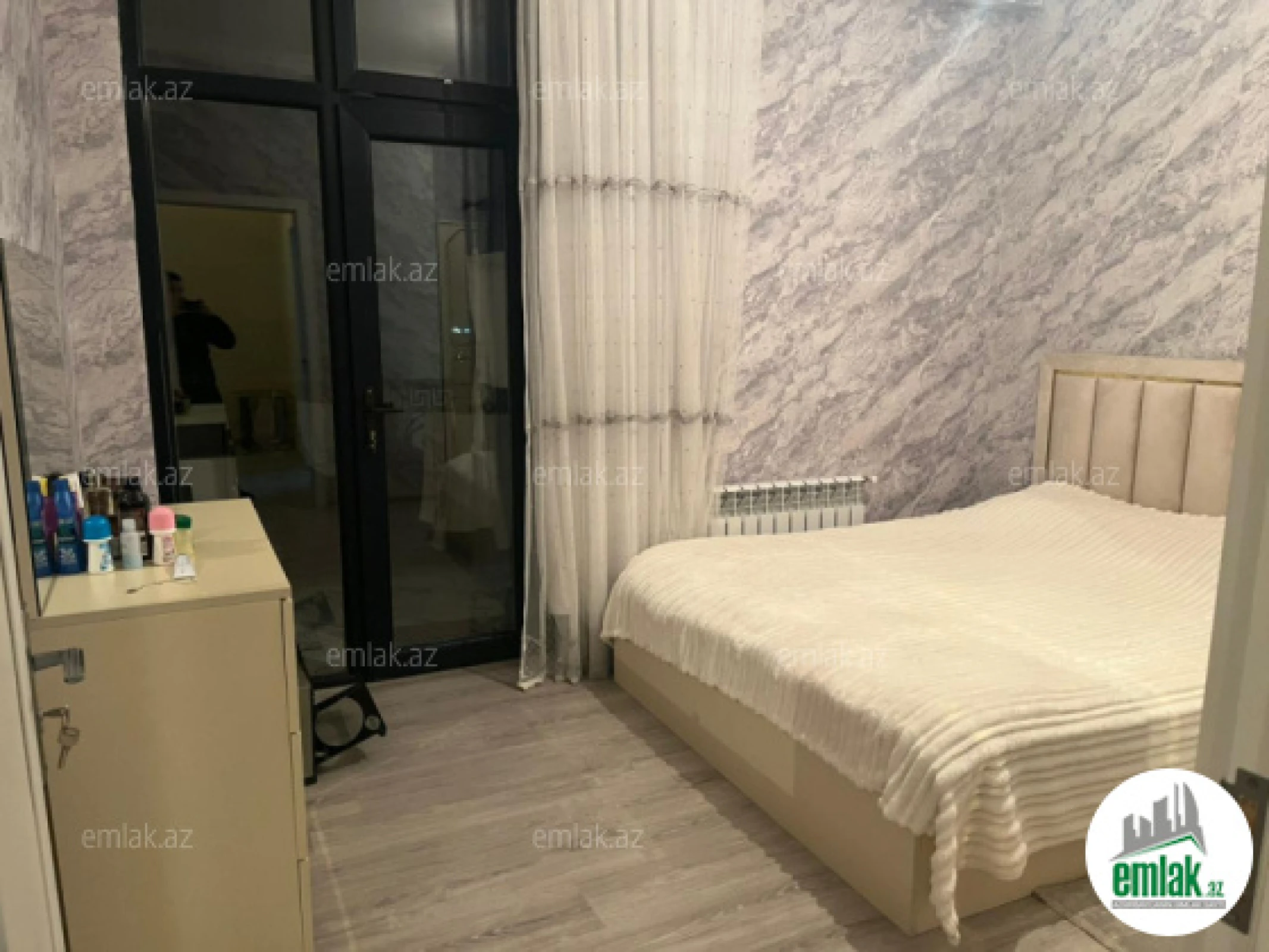 Satılır 3 otaqlı yeni tikili 70 m²