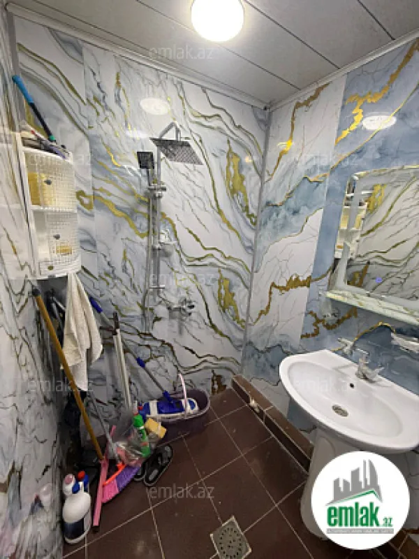 Satılır 3 otaqlı köhnə tikili 85 m²