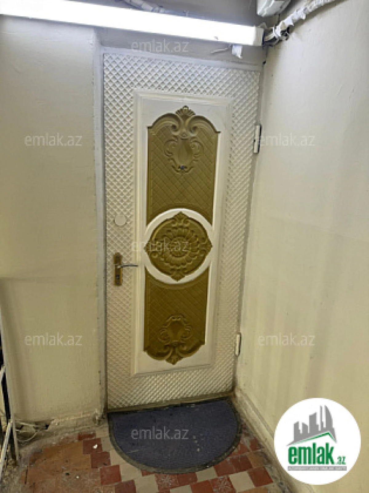 Satılır 3 otaqlı köhnə tikili 85 m²