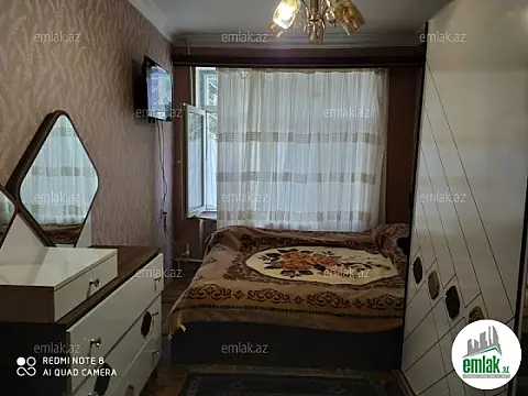 Satılır 2 otaqlı köhnə tikili 55 m²
