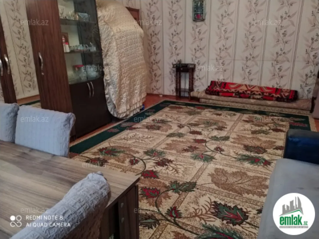 Satılır 2 otaqlı köhnə tikili 55 m²
