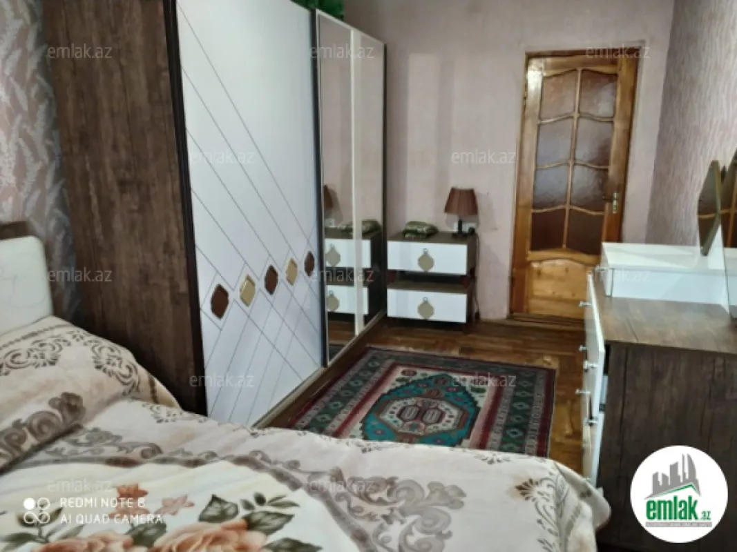 Satılır 2 otaqlı köhnə tikili 55 m²