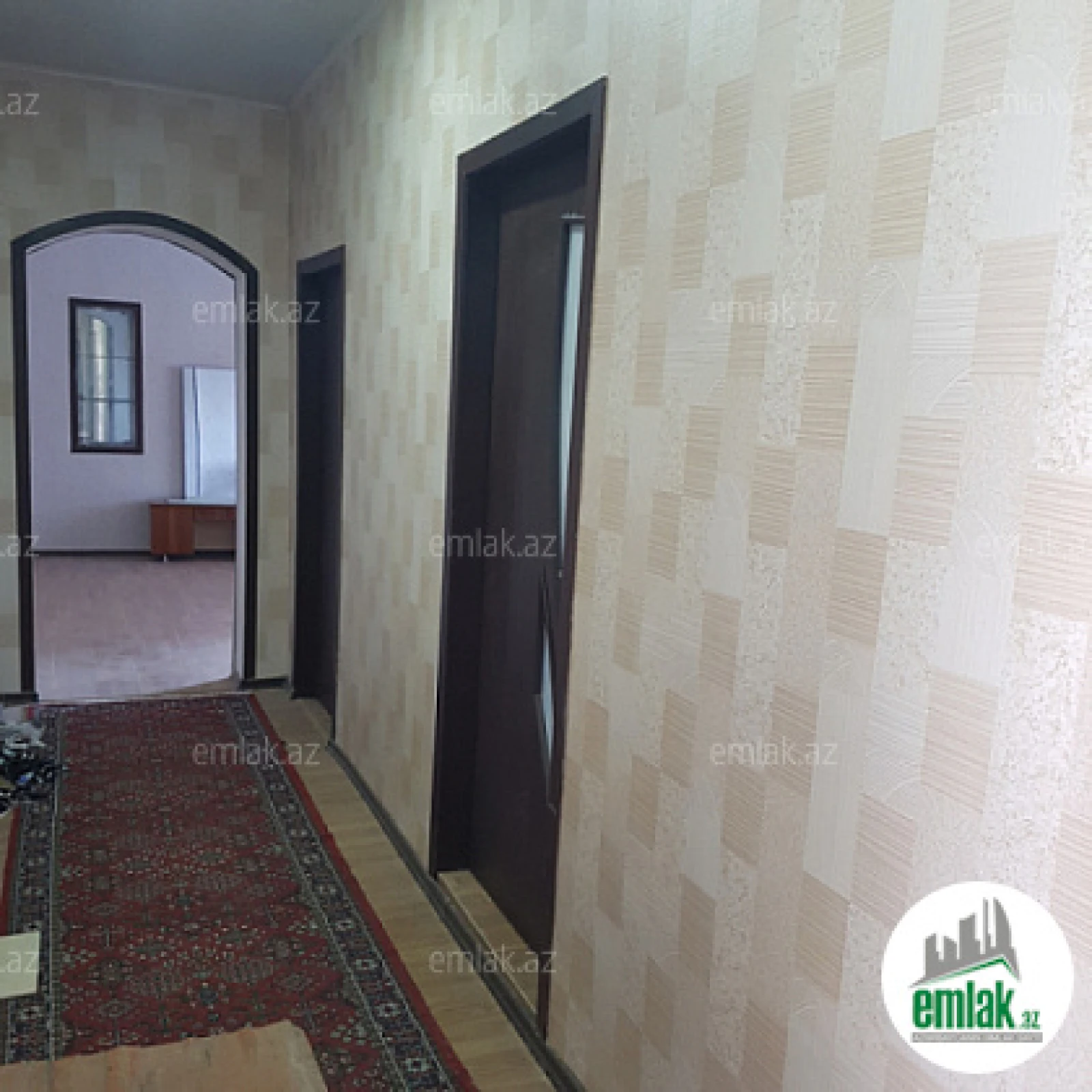 Satılır 6 otaqlı həyət evi 300 m²