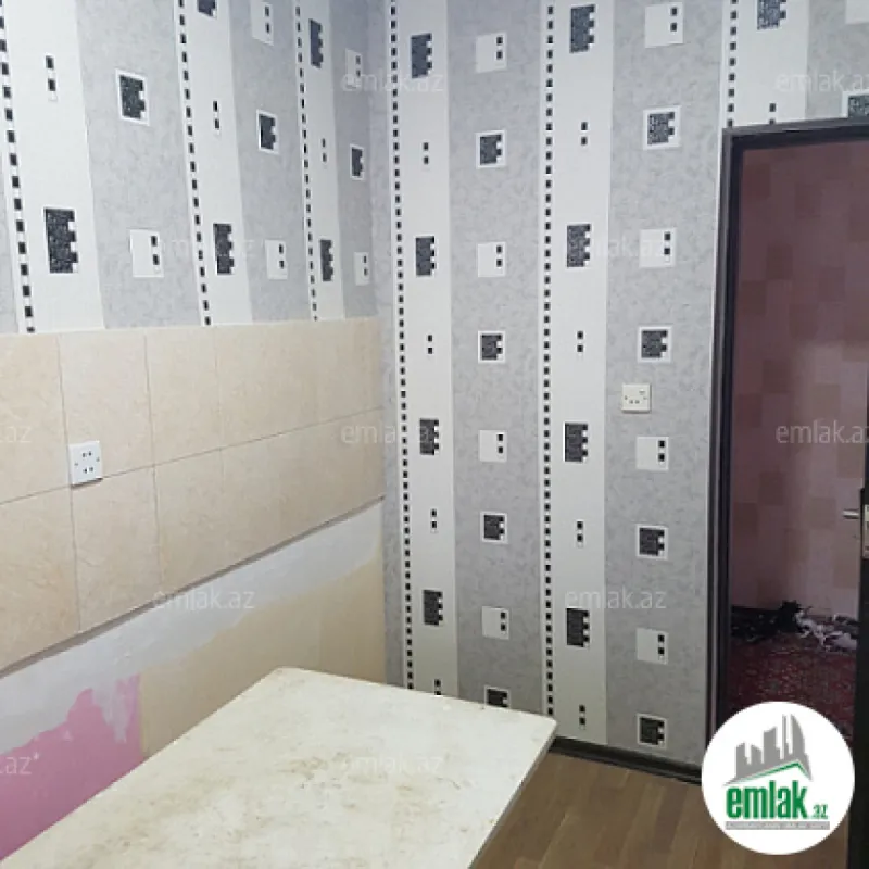 Satılır 6 otaqlı həyət evi 300 m²