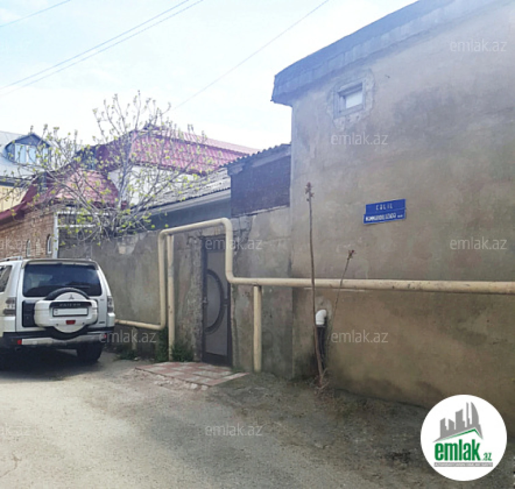 Satılır 6 otaqlı həyət evi 300 m²